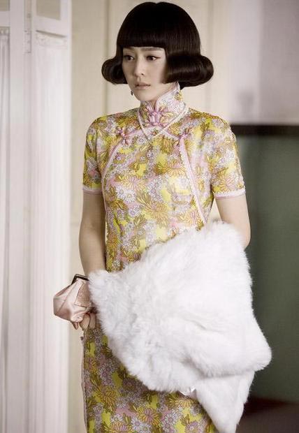 Bellezas chinas y sus “qipao”