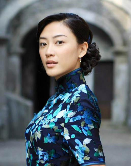 Bellezas chinas y sus “qipao”