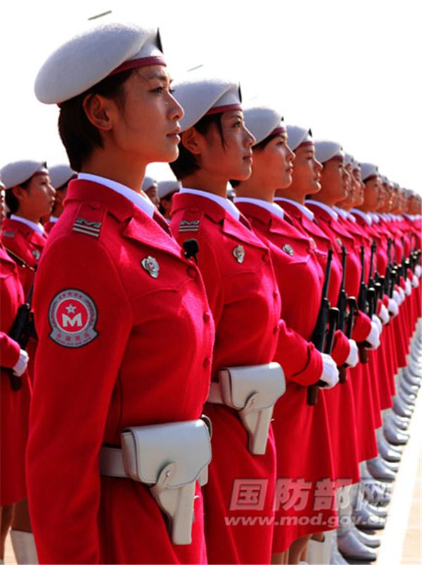 Soldadas chinas: las más bellas en los desfiles militares