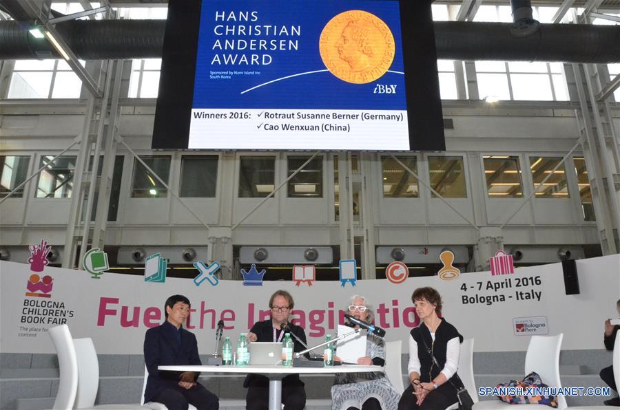 El escritor chino Cao Wenxuan gana premio Hans Christian Andersen de literatura infantil
