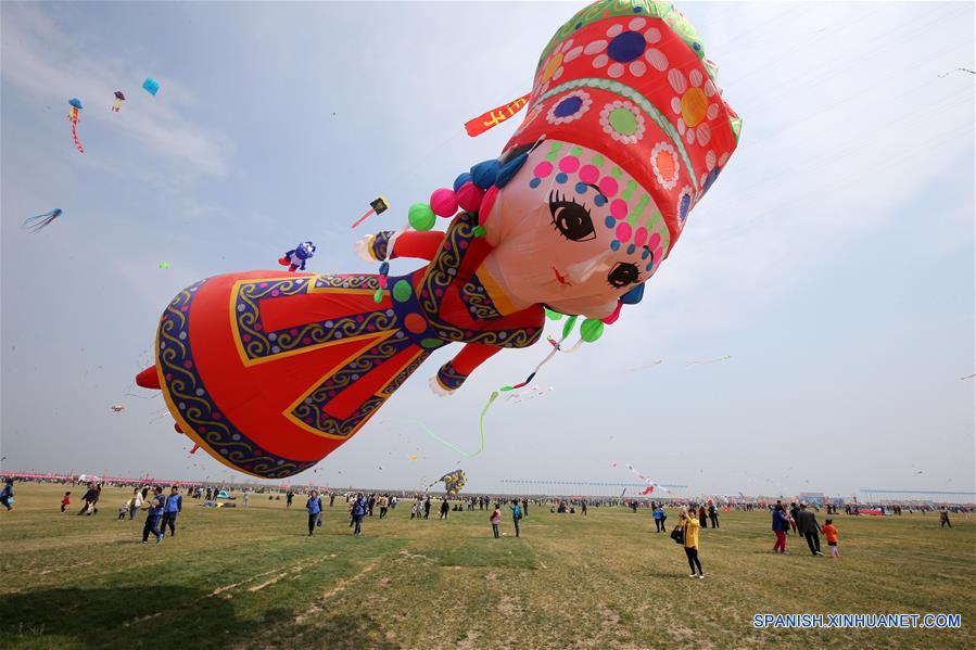 Una feria de cometas llevada a cabo en Weifang