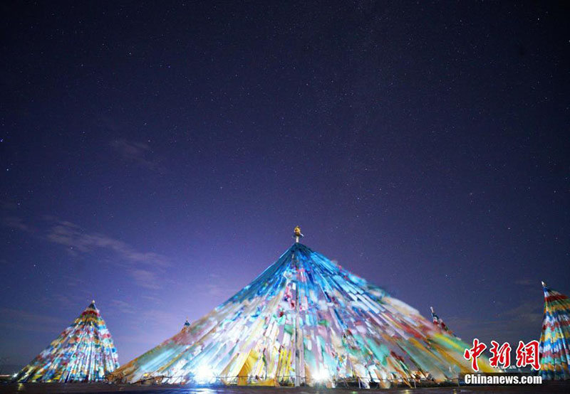 Reconocen al lago salado de Chaka como el “lugar más bello para fotografiar estrellas”
