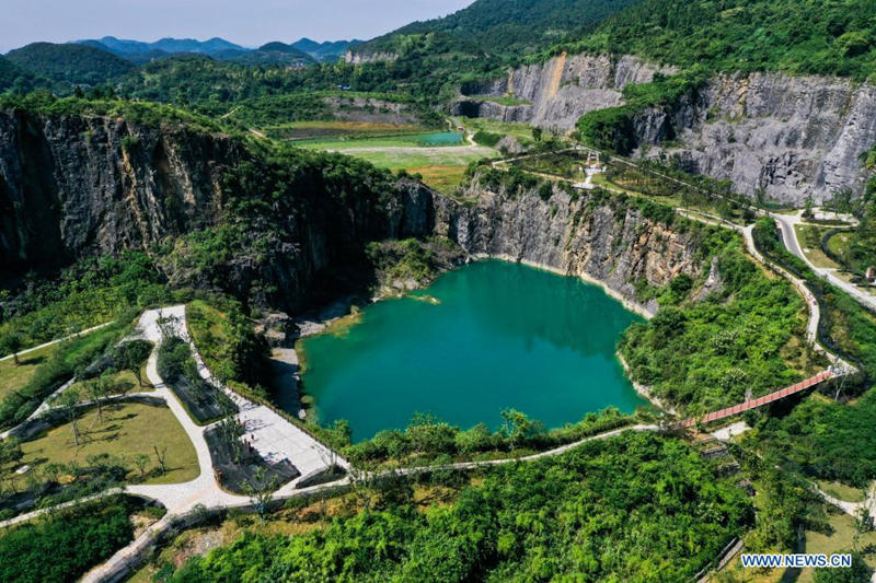 Antigua zona de exploración minera es transformada en fragante parque de monta?a