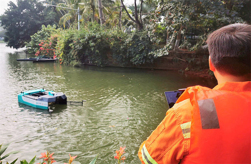 Hainan prueba un barco de limpieza autónomo, 20 veces más eficiente que uno manual