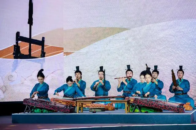 Lanzamiento de la campa?a publicitaria en línea