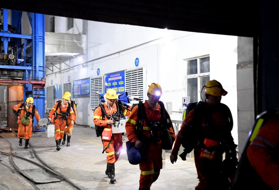 Malas prácticas de producción causaron accidente mortal en mina de carbón de provincia china de Henan, según informe