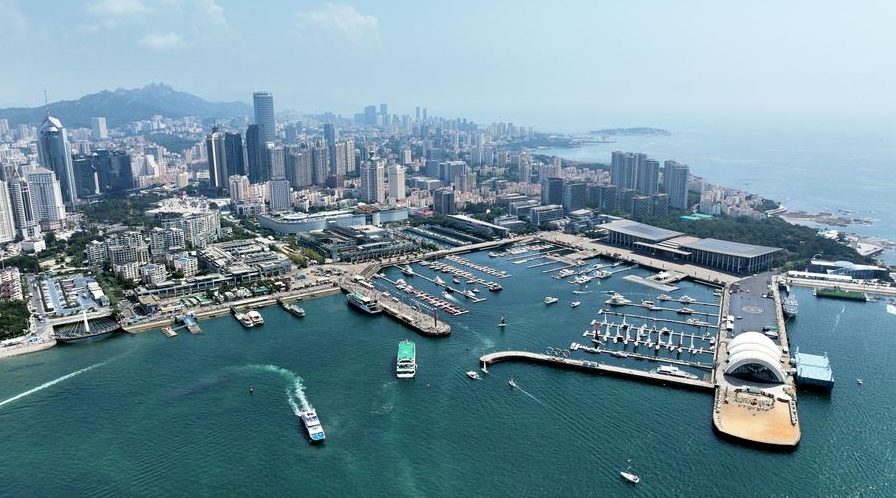 Una vista de la bahía de Fushan en Qingdao, en la provincia de Shandong, en el este de China, en esta foto aérea del 17 de agosto de 2024. (Xinhua/Li Ziheng)