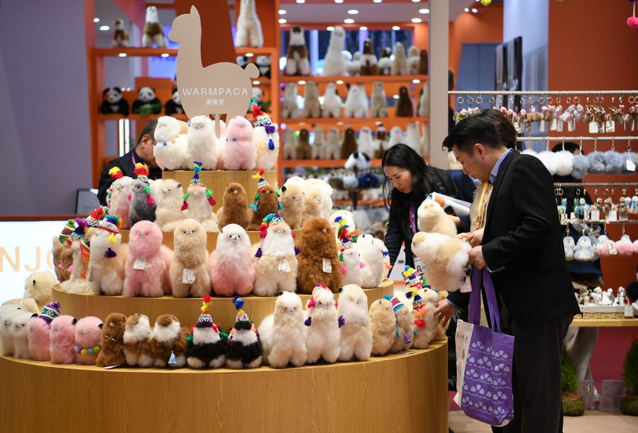 (CIIE) Especial: Empresarios peruanos ven en la CIIE oportunidad para impulsar mayor intercambio comercial y cultural